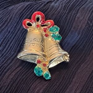 Vintage 70’s to 80’s Christmas Bells Brooch – Gold Tone